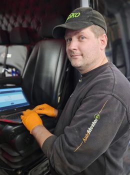 Thomas Dullweber_1200x1800px Thomas Dullweber_1200x1800px